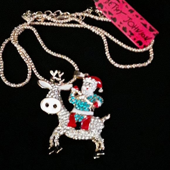 CRYSTAL SANTA NECKLACE - Picture 4 of 5